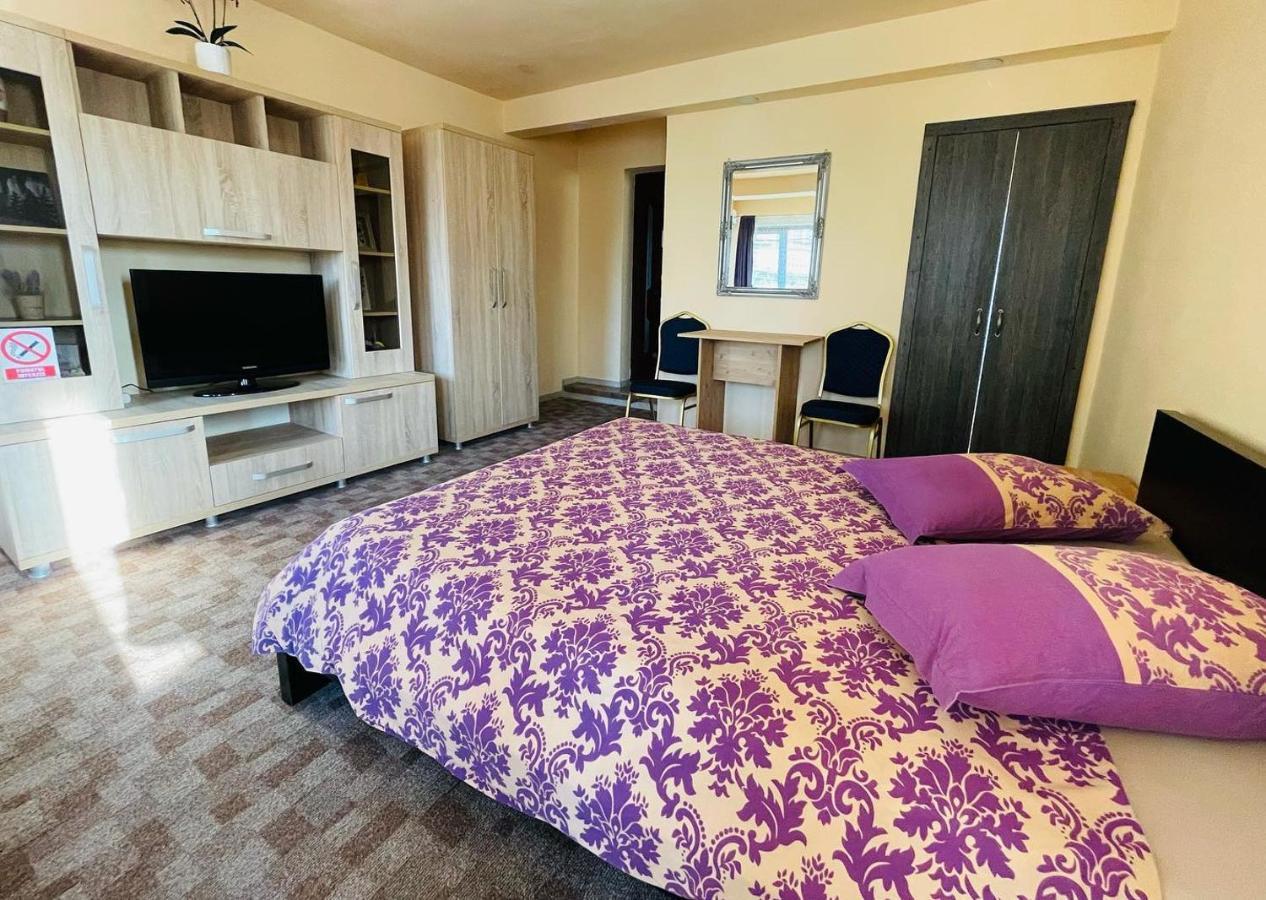 Pensiunea Texas Self Check-In Клуж-Напока Екстер'єр фото