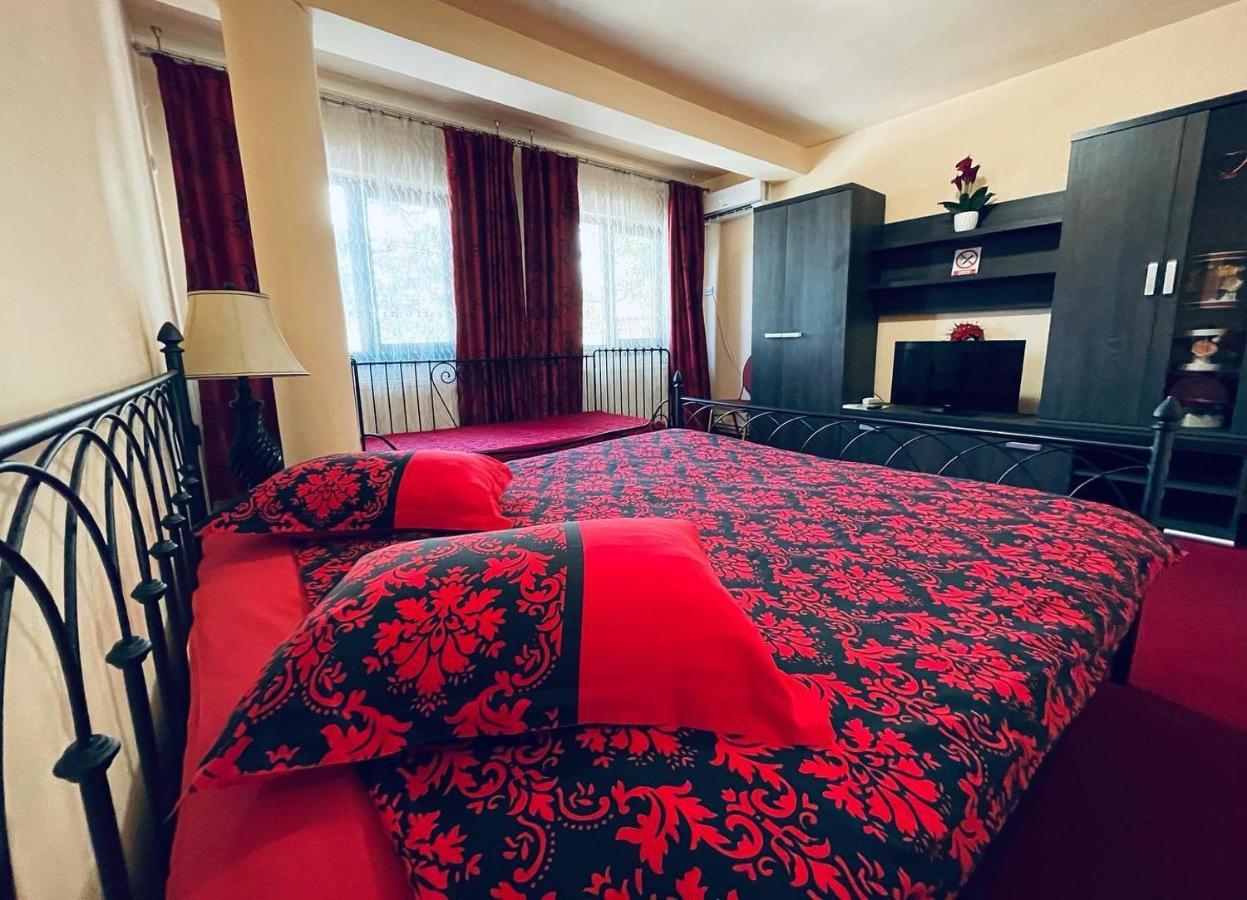 Pensiunea Texas Self Check-In Клуж-Напока Екстер'єр фото