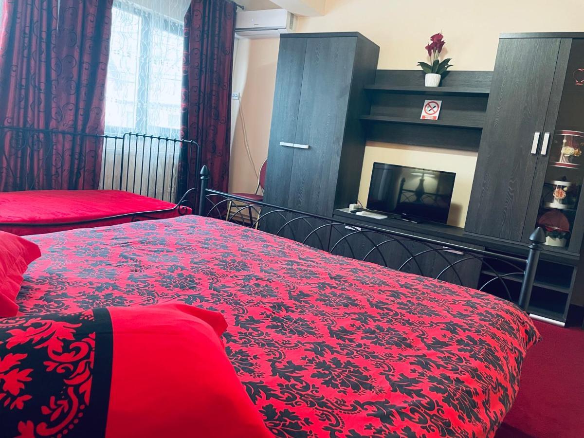 Pensiunea Texas Self Check-In Клуж-Напока Екстер'єр фото