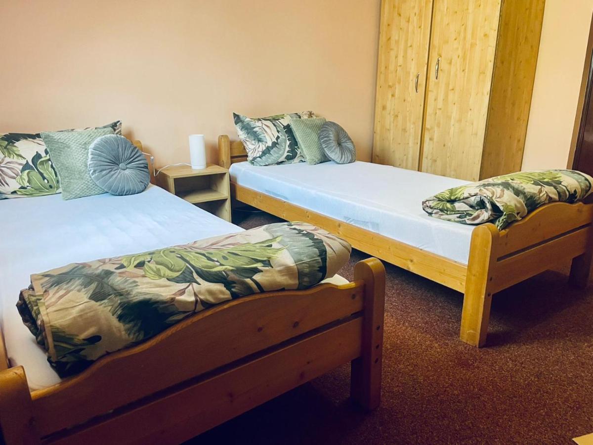 Pensiunea Texas Self Check-In Клуж-Напока Екстер'єр фото